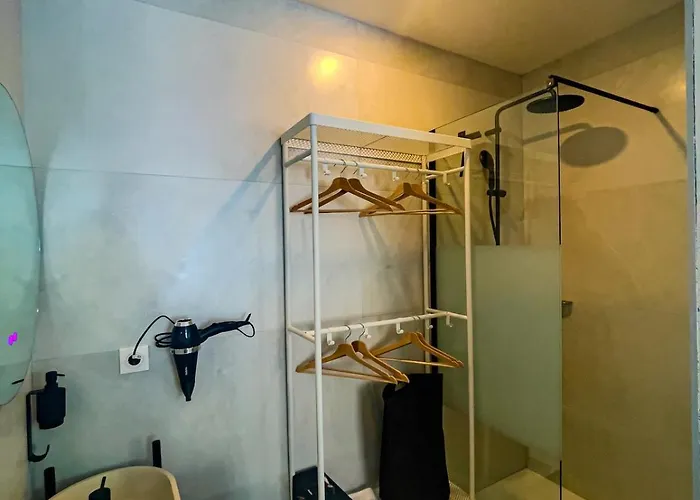 Wake Up In White - Private Jacuzzi & Cotton Comfort Verdun-sur-Meuse