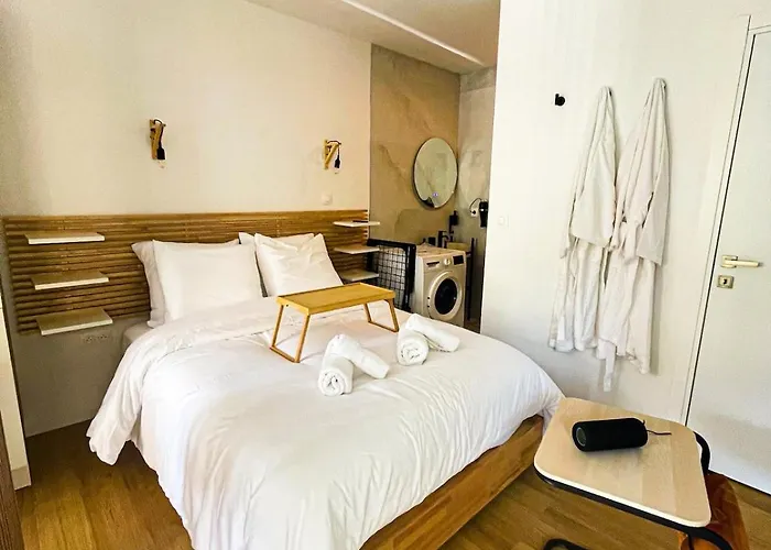 Wake Up In White - Private Jacuzzi & Cotton Comfort Apartmán Verdun-sur-Meuse